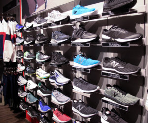 shoe stores in rideau centre