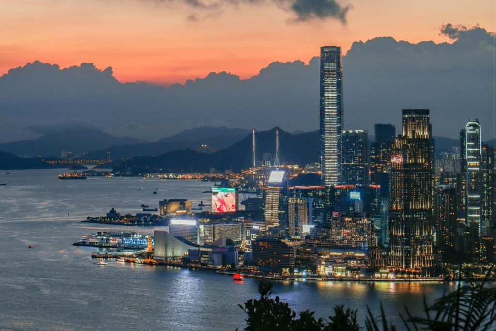 layover in hong kong